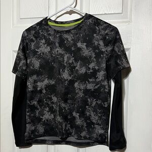 Old Navy Black and Gray Patterned Long Sleeve Tee